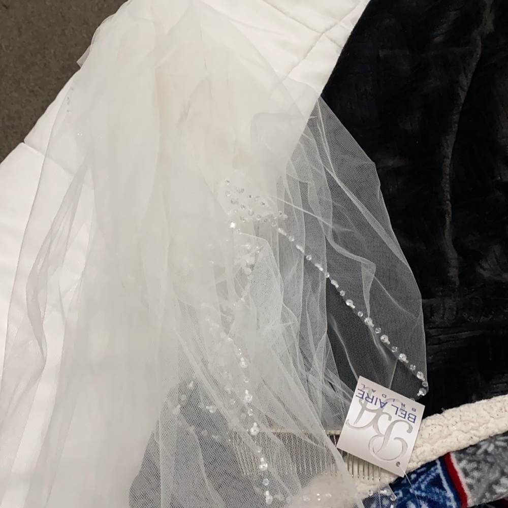 Waltz Veil Brand New Never worn NWT